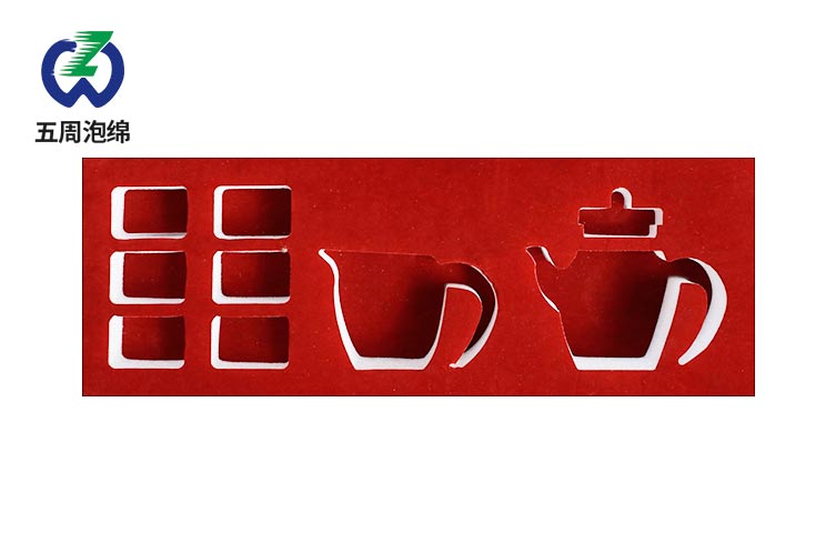 披上植絨的禮品內(nèi)襯，讓你眼前一亮