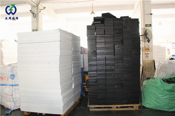 五周泡綿|產(chǎn)品打樣反復(fù)測量，只為客戶放心