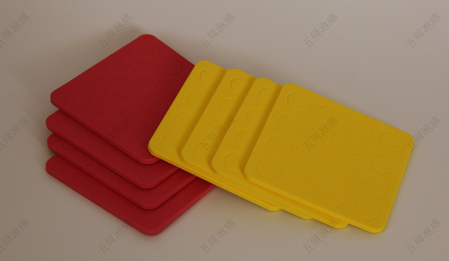  EVA泡棉內(nèi)托的核心性能優(yōu)勢：防潮、抗震與輕量化設(shè)計