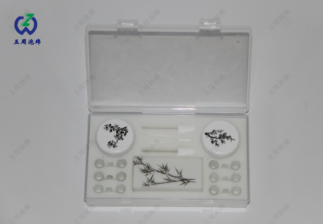 『隱形守護(hù)者』：PU海綿內(nèi)襯如何用柔軟顛覆硬核保護(hù)？