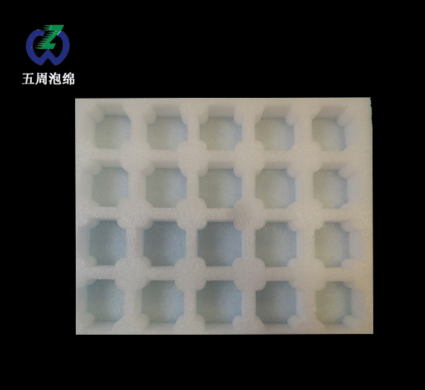 EPE珍珠棉內(nèi)襯定制服務(wù)：精準(zhǔn)貼合產(chǎn)品結(jié)構(gòu)的緩沖解決方案